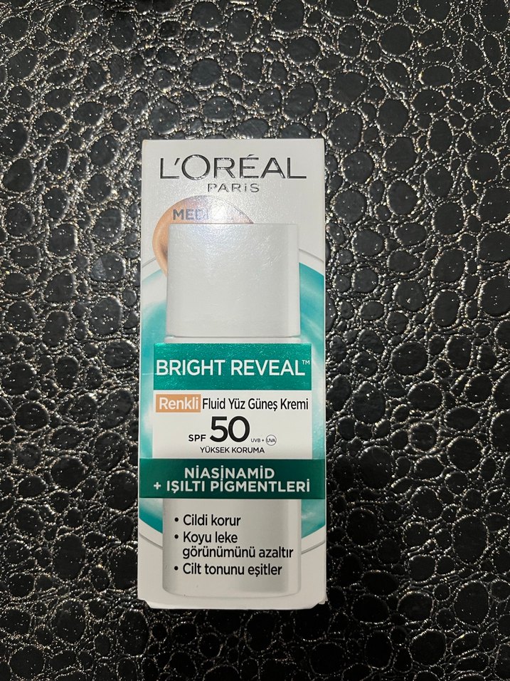 Loreal Paris Bright Reveal SPF 50 Renkli Güneş Kremi - Görsel 3