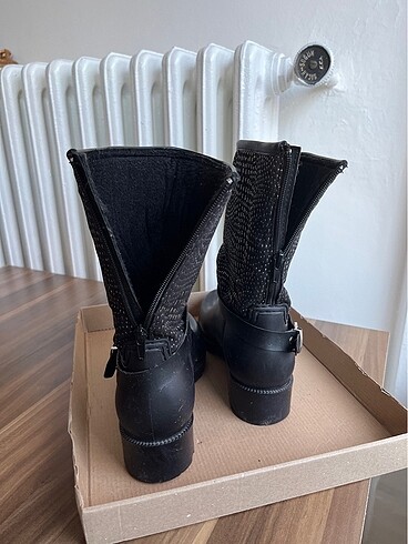 Lastik yağmur botu - Görsel 3