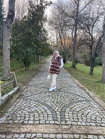44 Beden Montt