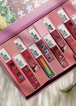 Beden Maybelline superstay ruj sıfır üründür