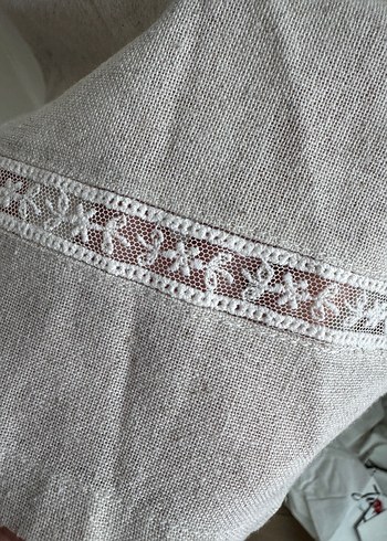 Kız Çocuk Bej Keten Nakışlı Elbise - Görsel 4