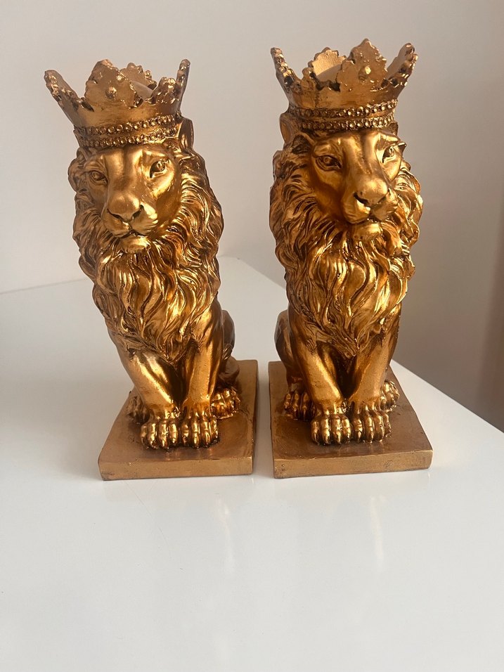 Parlak Altın Renkli Kral Aslan Figürleri - Görsel 3