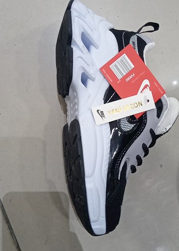 Beyaz Gri Bağcıklı Spor Kadın Sneaker