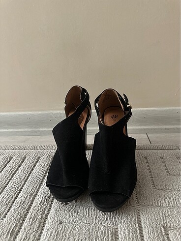 H&M Konforlu platform yazlık kurtarıcı parça