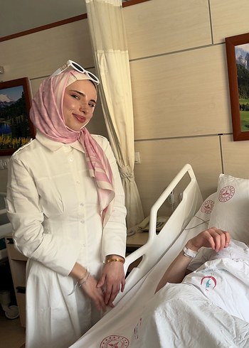 Beyaz Halter Yaka Uzun Kollu elbise