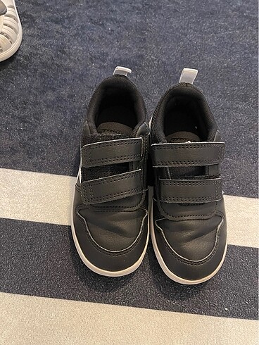 Adidas Spor Ayakkabı