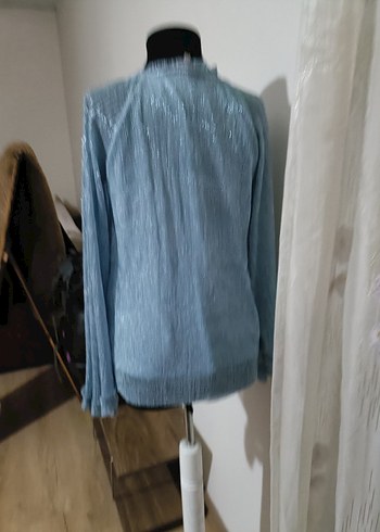 Mavi V Yaka Uzun Kollu Pilili Kadın Bluz - Görsel 5