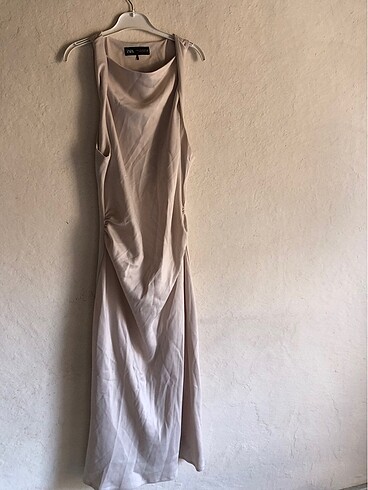 Zara Zara saten elbise