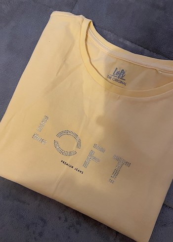 Sarı Baskılı Kadın Tişört - Görsel 2