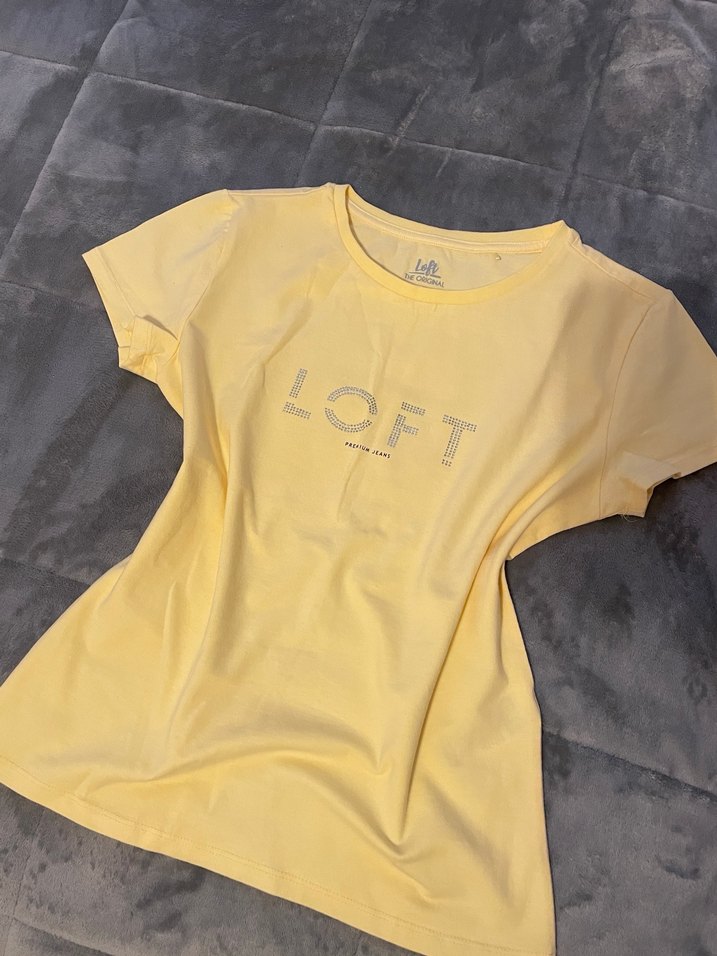 Sarı Baskılı Kadın Tişört - Görsel 3