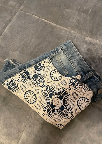 Dantel Detaylı Mavi Denim Mini Etek - Görsel 2