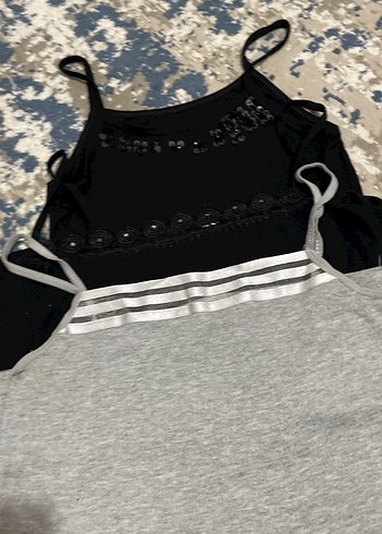 Gri Nakışlı Kısa Askılı Crop Top atlet - Görsel 2