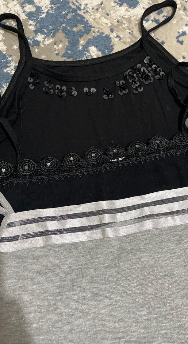 Gri Nakışlı Kısa Askılı Crop Top atlet - Görsel 3