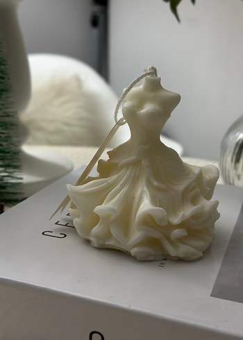 Beyaz Elbise Şeklinde Dekoratif Mum %100 soyawax - Görsel 2