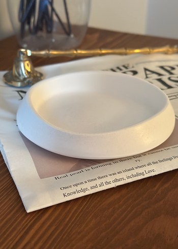 Beyaz Yuvarlak Dekoratif Tabak - Görsel 4