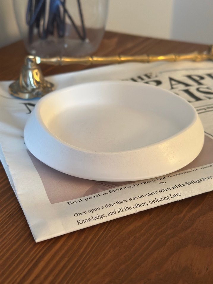 Beyaz Yuvarlak Dekoratif Tabak - Görsel 4