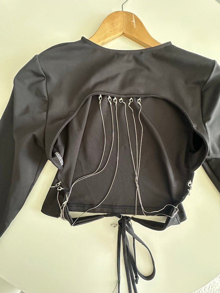 Sırt zincir Detaylı bluz - Görsel 3