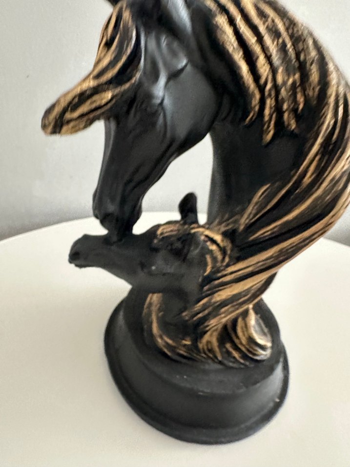 Siyah At Figürü - Görsel 2