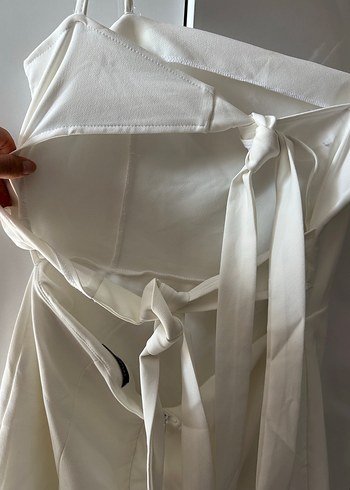 Beyaz kısa ince askılı Günlük veya özel Elbise - Görsel 4