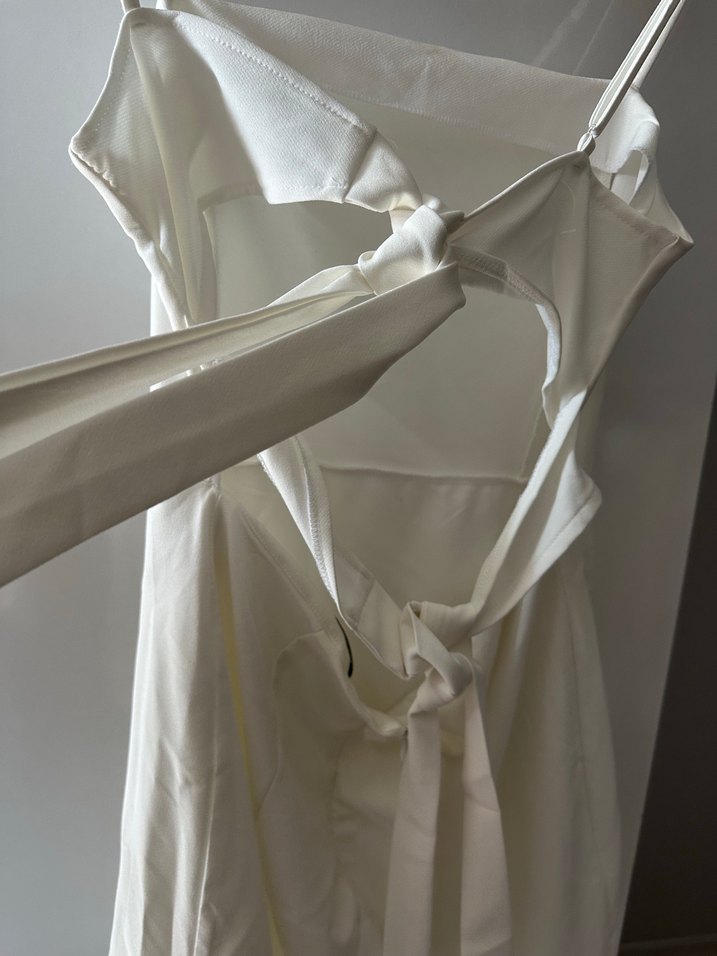 Beyaz kısa ince askılı Günlük veya özel Elbise - Görsel 3