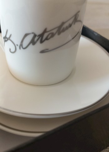 Atatürk İmzalı Beyaz Kahve Fincanı Seti - Görsel 3