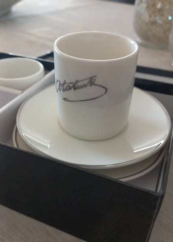 Atatürk İmzalı Beyaz Kahve Fincanı Seti - Görsel 4