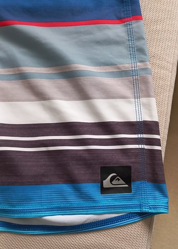 Quiksilver Erkek Mavi Desenli Kısa Yüzme Şortu - Görsel 2