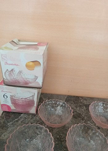Beden pembe Renk Pembe Vintage Çiçek Desenli Tabak Seti