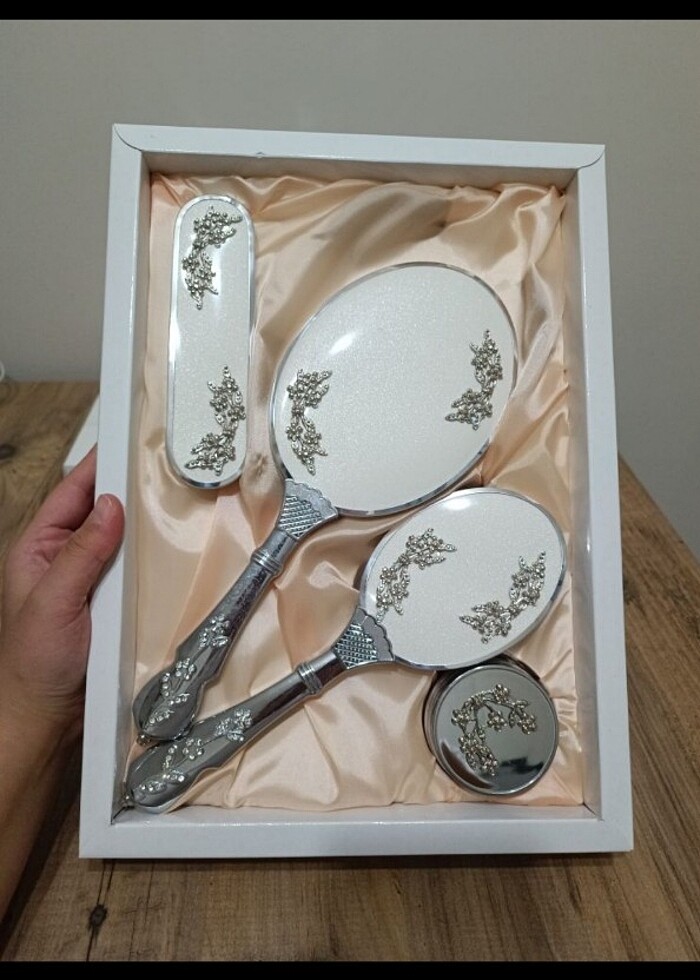 Çeyiz Tarak Ayna Seti - Görsel 2