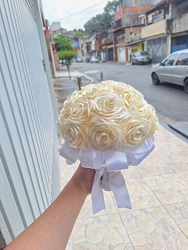 gelin çiçeği
