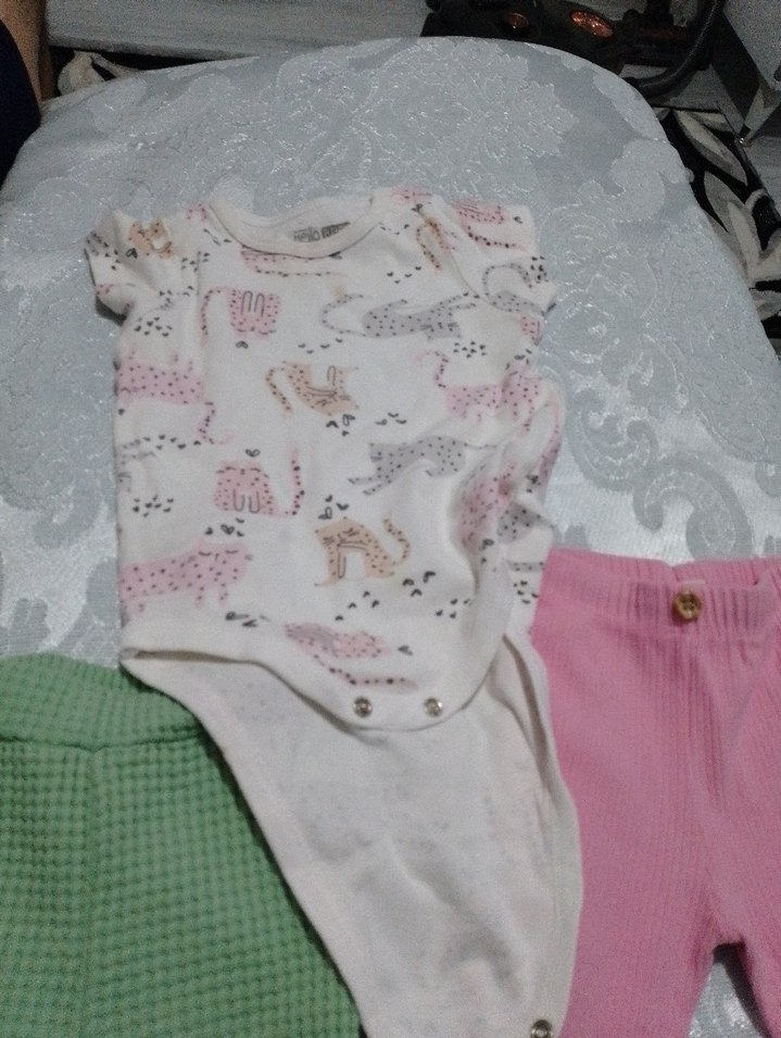 Pembe Dantelli Kolsuz Bebek Kıyafet Seti - Görsel 4