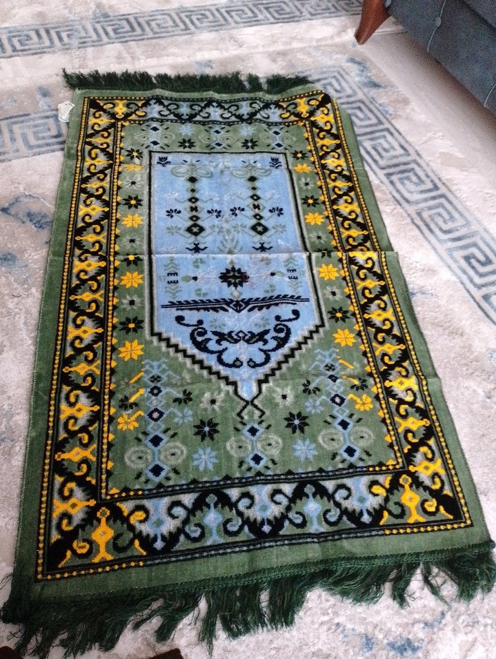 Renkli İşlemeli Geleneksel seccade - Görsel 3