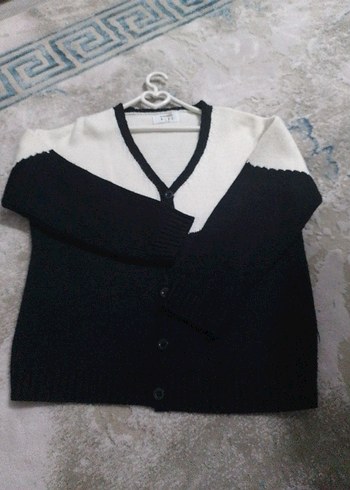 V Yaka Siyah Beyaz Örgü çocuk Hırka - Görsel 4