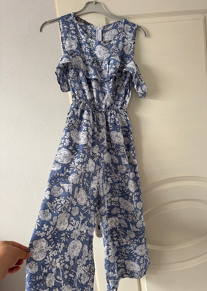 Omuzları açık bılekte tulum - Görsel 2