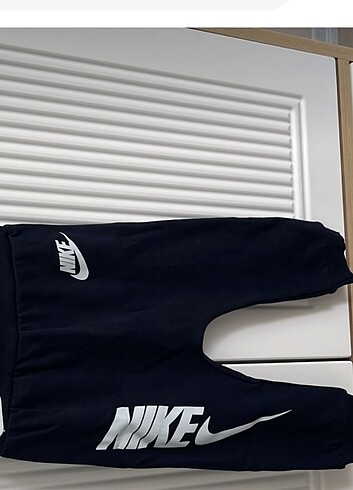 18-24 Ay Beden Nike bebek takimi