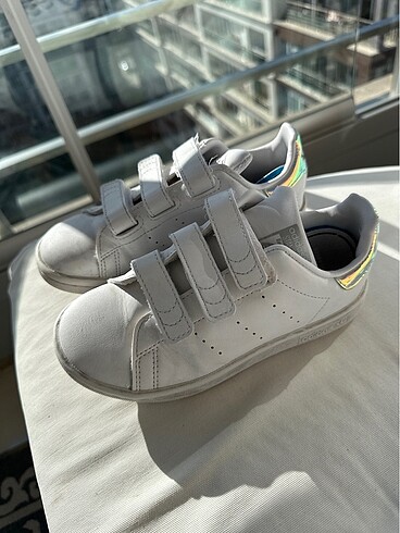 Beyaz Stan Smith