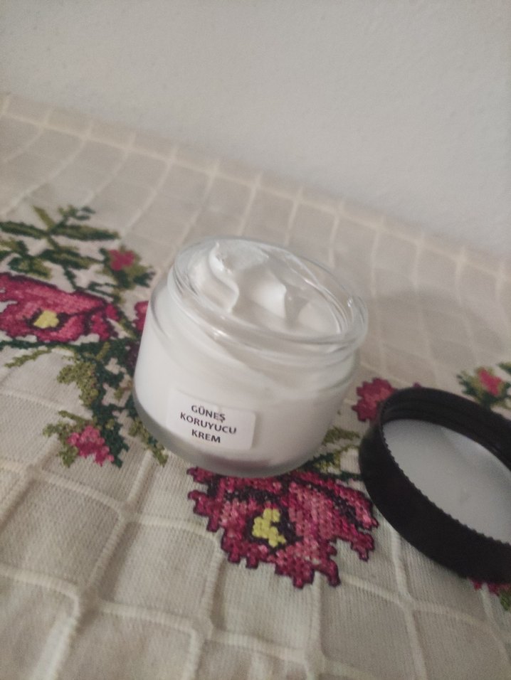 Güneş Koruyucu pudra etkili el yapımı krem leke beyazlatıcı krem - Görsel 2