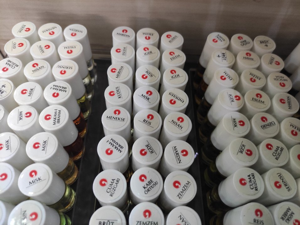 Kadın Parfüm Seti Çeşitleri esans koku Medine Mekke umre hac - Görsel 3