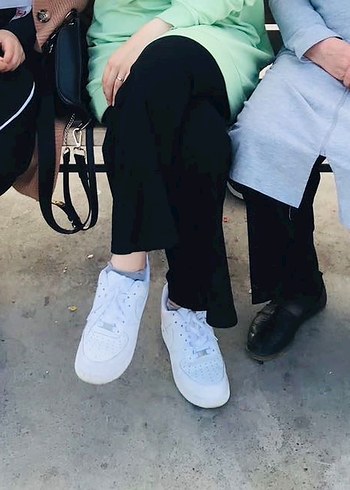 Beyaz Minimalist Kadın Spor Ayakkabı - Görsel 5