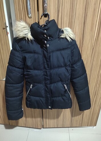 Bershka Mont
