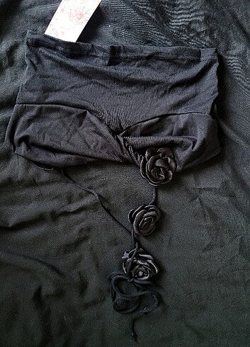 xs Beden siyah Renk Siyah güllü crop