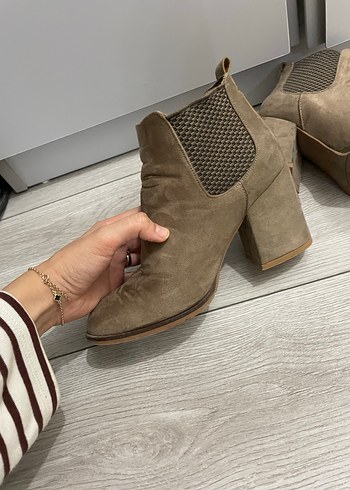 37 Beden camel Renk Bej Süet Kadın Bot, Topuklu, Tokalı