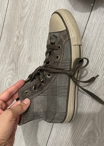 37 Beden Converse Gri Bağcıklı Yüksek Tabanlı Kadın Spor Ayakkabı