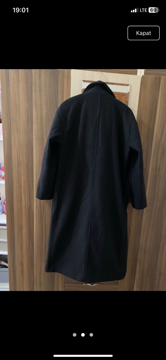 Düğmeli Siyah Kadın Uzun Kaban - Görsel 2