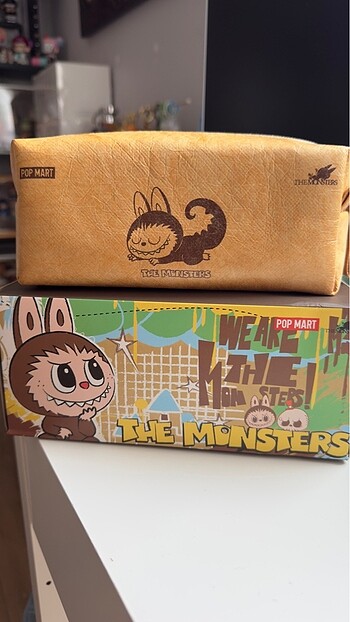 Popmart Labubu Sling Pouch Original PopMart