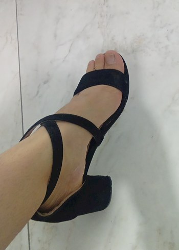 Siyah Bantlı Stiletto Topuklu Kadın Ayakkabı - Görsel 2