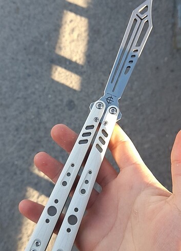 Replicant balisong kelebek çaki
