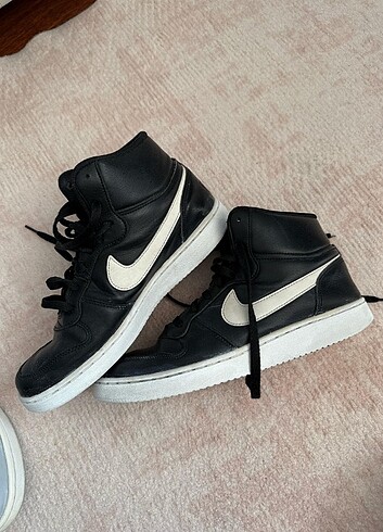 Nike spor ayakkabi