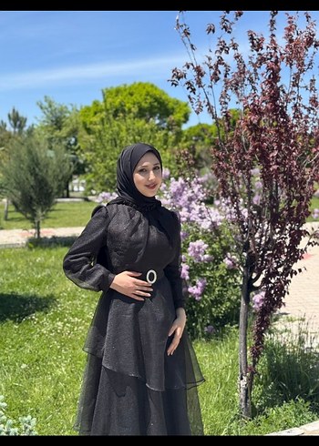 Abiye Uzun Kollu Siyah Katlı Uzun tesettür Abiye,1 kere giyildj