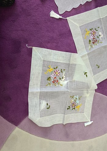 Nakışlı Vintage Beyaz Masa Örtüsü - Görsel 4